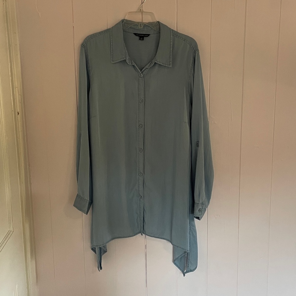 Zac & Rachel Light Blue Women's Shirt